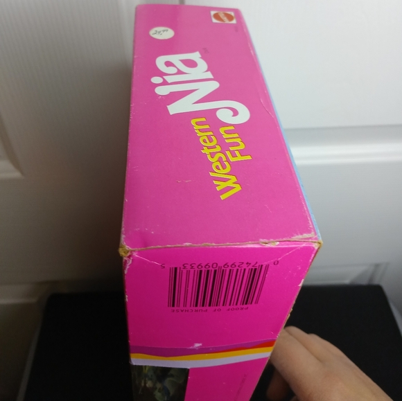 Western Fun Nia Friend Of Barbie Fashion Cowgirl Doll 9933 (Mattel, 1989) NIB - Picture 9 of 15